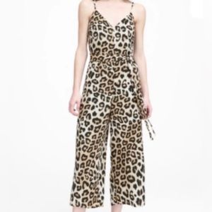 Banana Republic Strappy V-Neck Cropped Jumpsuit size 8